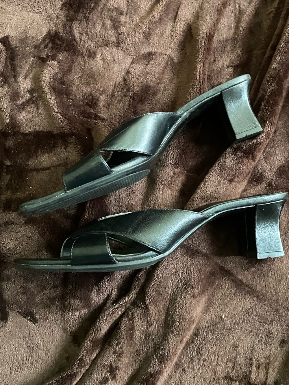 Classic Black Women's Mid-Heel Slide Sandals